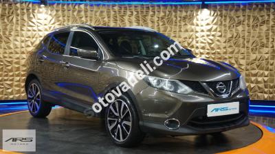 Nissan Qashqai 2015 1.6 dCi Platinum Premium Pack