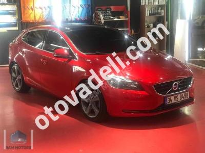 Volvo V40 2015 1.6 D R-Design