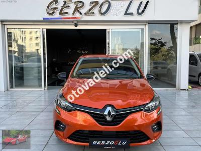 Renault Clio 2023 1.0 TCe Touch