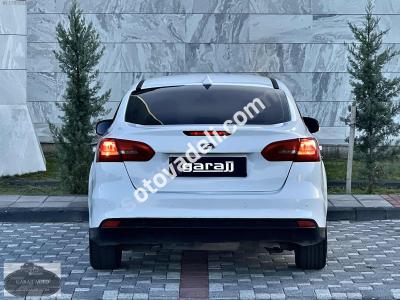 Ford Focus 2018 1.6 Ti-VCT Trend X