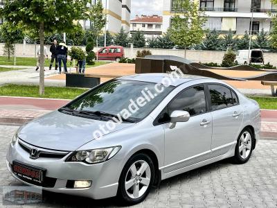 Honda Civic 2008 1.6i VTEC Dream