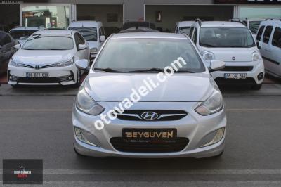 Hyundai Accent Blue 2012 1.6 CRDI Mode Plus