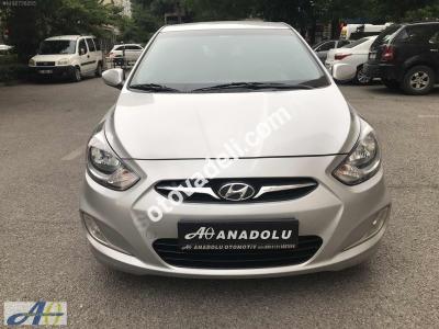 Hyundai Accent Blue 2013 1.6 CRDI Mode Plus