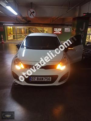 Kia Rio 2014 1.4 CRDi Fancy