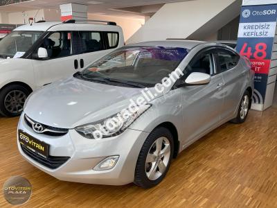 Hyundai Elantra 2012 1.6 D-CVVT Style