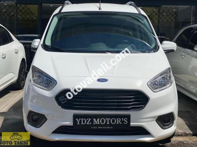 Ford Tourneo Courier 2021 1.5 TDCi Titanium