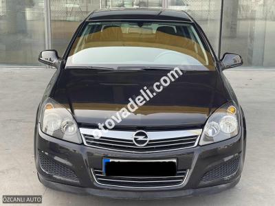 Opel Astra 2012 1.6 Essentia