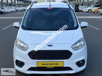 Ford Tourneo Courier 2022 1.5 TDCi Titanium