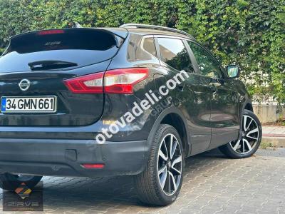 Nissan Qashqai 2015 1.6 dCi Platinum Premium Pack