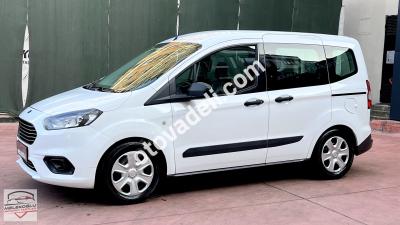 Ford Tourneo Courier 2021 1.5 TDCi Journey Trend