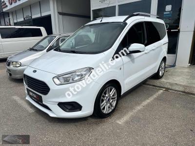 Ford Tourneo Courier 2021 1.5 TDCi Titanium