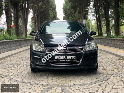 Opel Astra 2013 1.6 Essentia