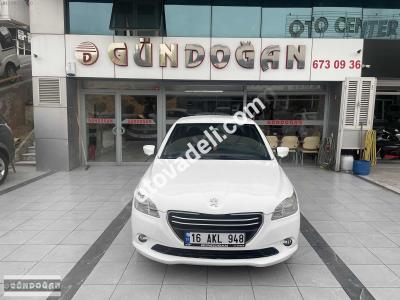 Peugeot 301 2013 1.6 VTi Allure