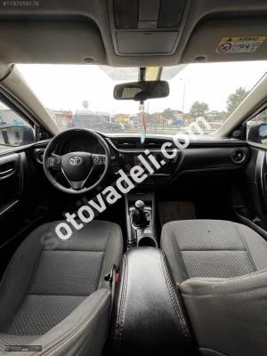 Toyota Corolla 2017 1.6 Advance