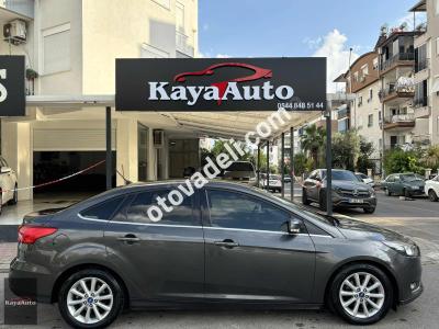 Ford Focus 2017 1.6 Ti-VCT Titanium