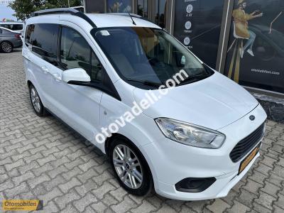 Ford Tourneo Courier 2022 1.5 TDCi Titanium