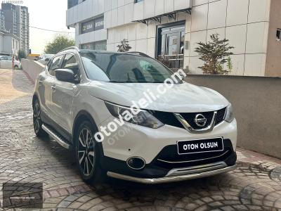 Nissan Qashqai 2015 1.6 dCi Black Edition Premium Pack