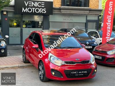 Kia Rio 2012 1.4 CVVT Sporty