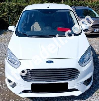 Ford Tourneo Courier 2023 1.5 TDCi Titanium