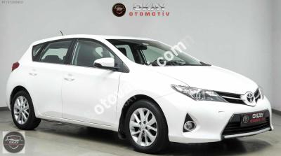 Toyota Auris 2014 1.6 Active