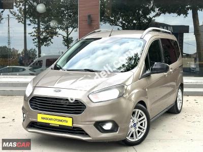 Ford Tourneo Courier 2018 1.5 TDCi Titanium