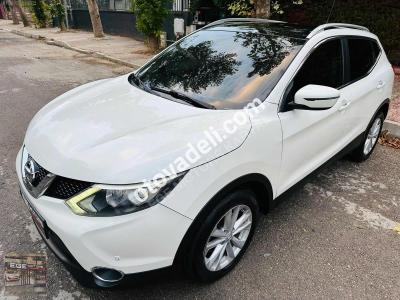 Nissan Qashqai 2015 1.6 dCi Sky Pack