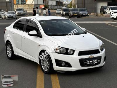 Chevrolet Aveo 2012 1.4 LTZ