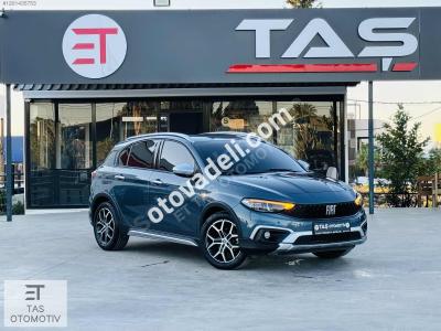 Fiat Egea Cross 2021 1.4 Fire Lounge