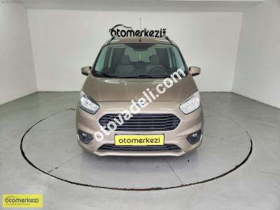 Ford Tourneo Courier 2022 1.5 TDCi Titanium