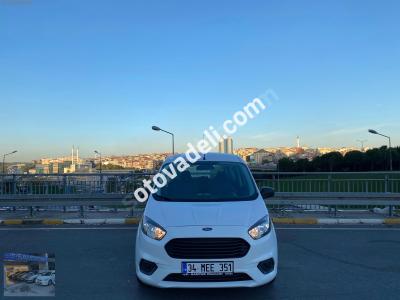 Ford Tourneo Courier 2021 1.5 TDCi Trend