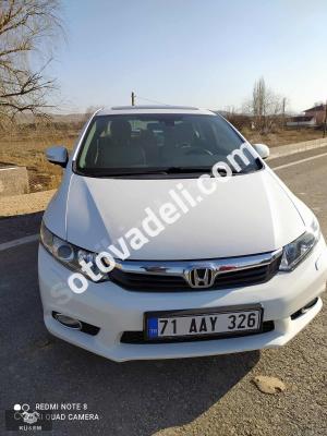 Honda Civic 2014 1.6i VTEC Eco Elegance