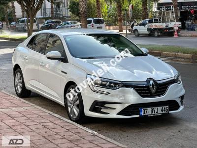 Renault Megane 2022 1.3 TCe Joy Comfort