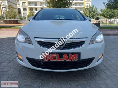 Opel Astra 2012 1.6 Edition