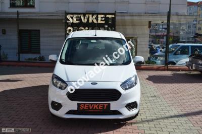 Ford Tourneo Courier 2018 1.6 TDCi Deluxe