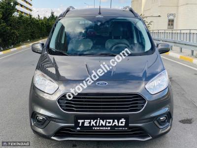 Ford Tourneo Courier 2021 1.5 TDCi Titanium