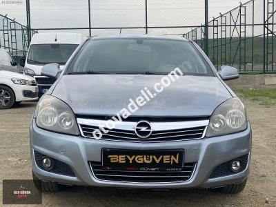 Opel Astra 2010 1.6 Enjoy