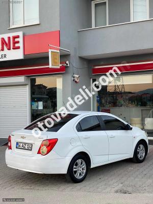 Chevrolet Aveo 2012 1.4 LT