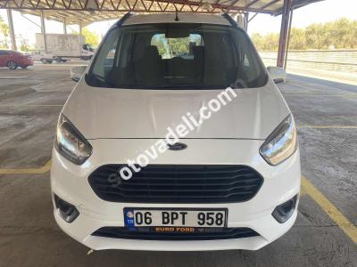 Ford Tourneo Courier 2019 1.5 TDCi Delux