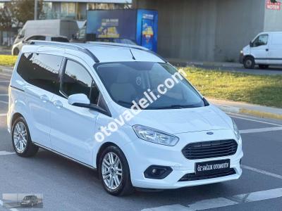 Ford Tourneo Courier 2023 1.5 TDCi Titanium