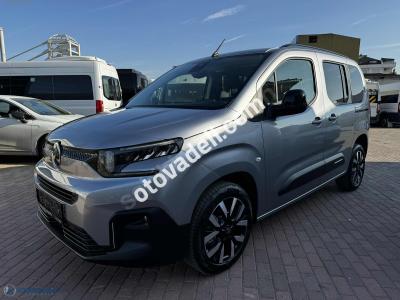 Citroen Berlingo 2024 1.5 BlueHDI Feel Bold