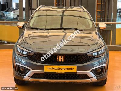 Fiat Egea Cross 2021 1.4 Fire Lounge