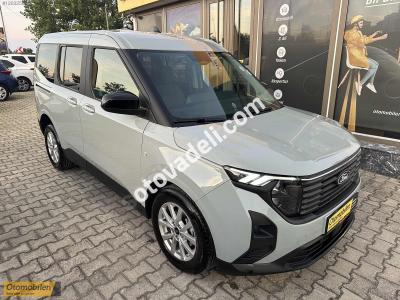 Ford Tourneo Courier 2024 1.0 EcoBoost Titanium