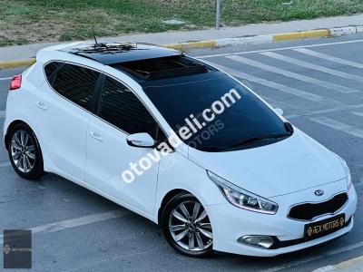 Kia Ceed 2013 1.6 CRDi Concept Plus