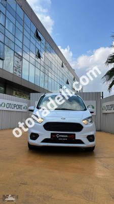 Ford Tourneo Courier 2020 1.5 TDCi Titanium