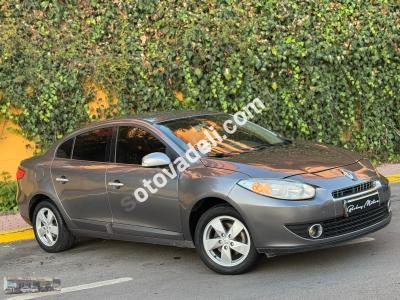 Renault Fluence 2011 1.6 Privilege