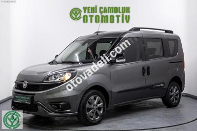 Fiat Doblo Combi 2022 1.6 Multijet Trekking