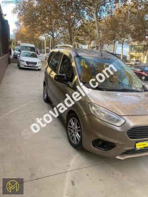 Ford Tourneo Courier 2018 1.5 TDCi Titanium