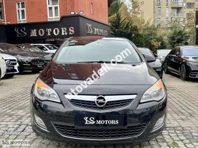 Opel Astra 2012 1.3 CDTI Edition