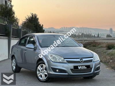 Opel Astra 2010 1.3 CDTI Enjoy