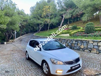 Kia Ceed 2011 1.6 CRDi Motion